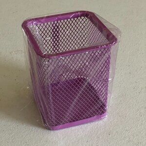 Small Purple Lightweight Metal Mesh Pencil Holder For Desk Office Organization